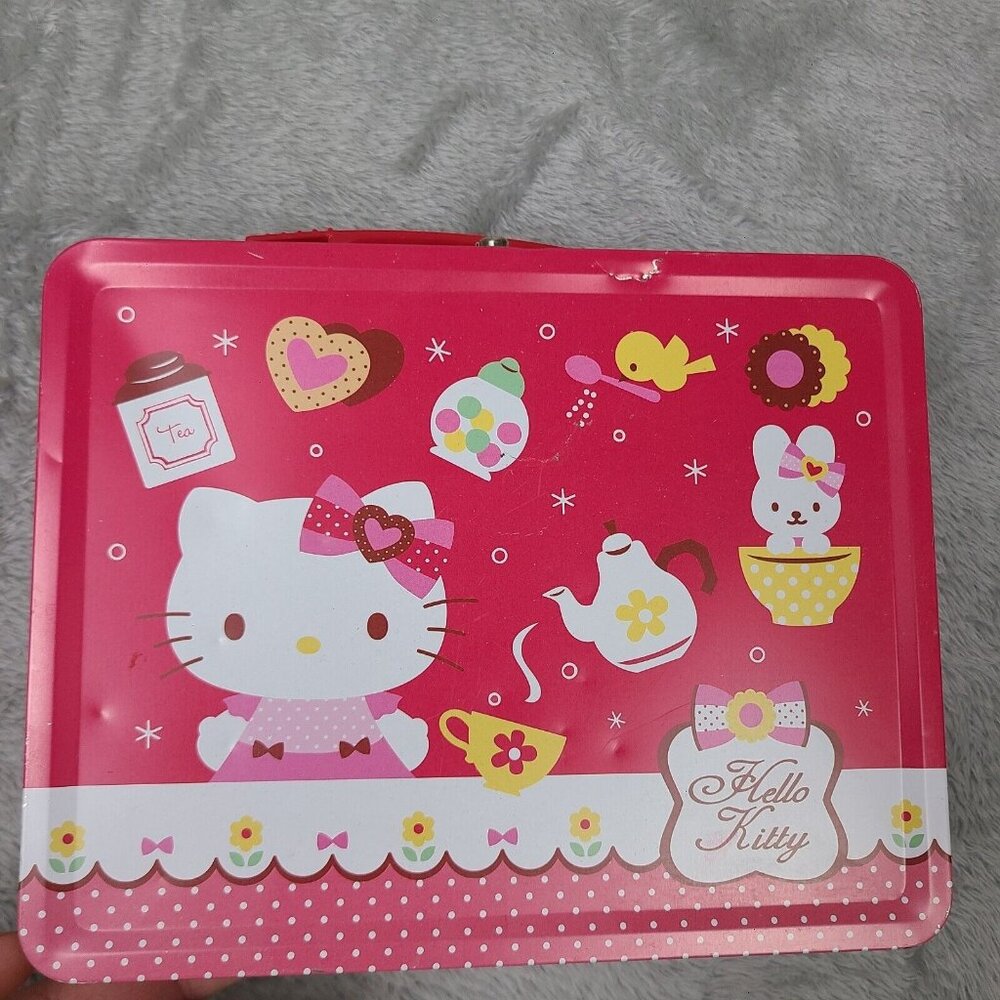 Hello‎ Kitty Metal Tin Lunchbox Storage Box Sanrio 2011